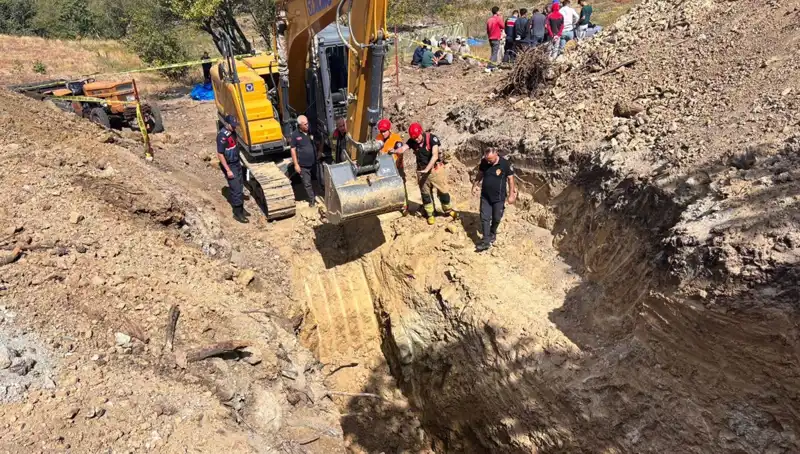Manisa'da Havuz Kazısında Toprak Kayması: İki Hayat Gitti