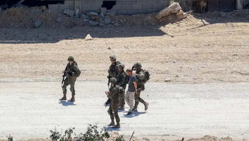 İsrail Ordusu Kapıyı Kapattı: Ambulans Yolda Kaldı, Kriz Derinleşiyor