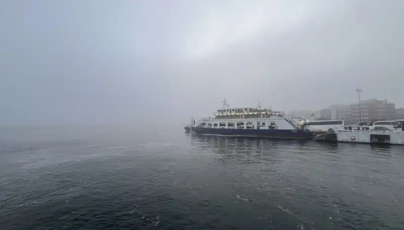 Çanakkale Boğazı'nda Yoğun Sis Nedeniyle Transit Geçişler Durduruldu