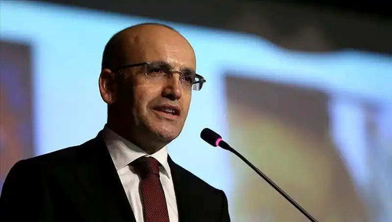 Ekonomi Bakanı Şimşek’ten Yoğun Görüşme Trafiği: Pazarlar için Canlılık Mesajı