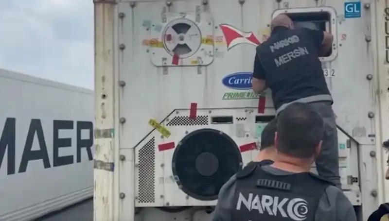 Mersin'de Uyuşturucu Operasyonunda Yakalananların Sayısı Dikkat Çekti