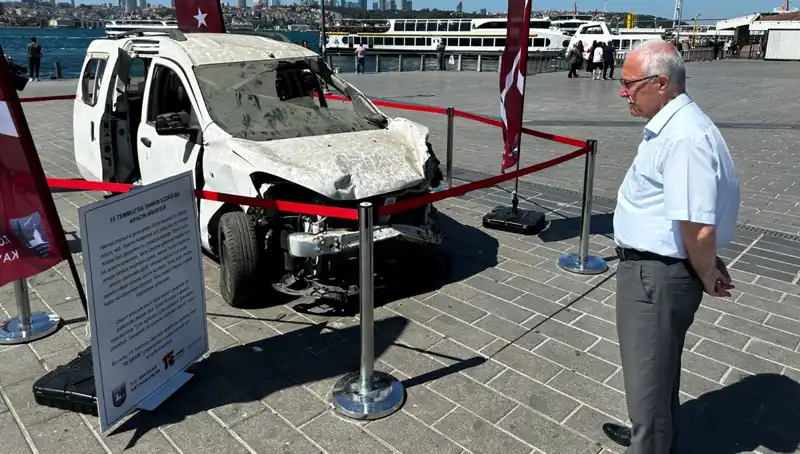 15 Temmuz’un Unutulmaz Anıları: Tankların Ezdiği Araçlar Sergiyle Yeniden Hayat Buluyor
