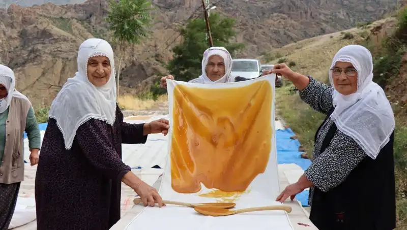Yaz Aylarında Un ile Pişirilen Geleneksel Lezzetler: Sağlıklı ve Besleyici