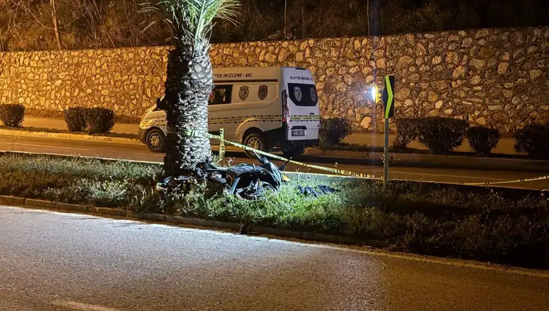 Motosiklet Kazasında Hayatını Kaybeden Tıp Fakültesi Öğrencisi, Ailesini ve Arkadaşlarını Yasa Boğdu