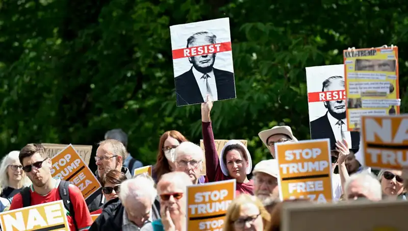 Trump’ın İskoçya Ziyareti: Golf Oynarken Protesto Şoku