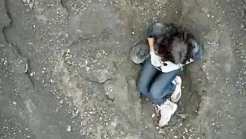Yanardağın İçine Düşen Turistin Gizemi, Dört Gün Sonra Çözüldü