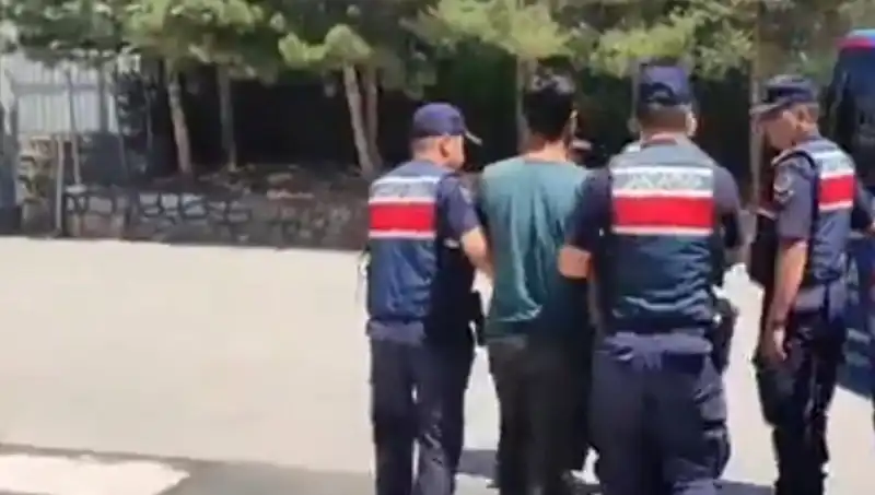DAEŞ'e Yönelik 14 İlde Dev Operasyon: 26 Şüpheli Gözaltında