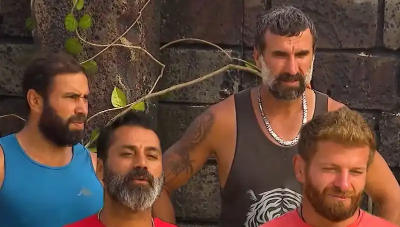 Survivor'da Şok Gelişme: Kader Ayrıldı, Birleşme Hayali Suya Düştü!