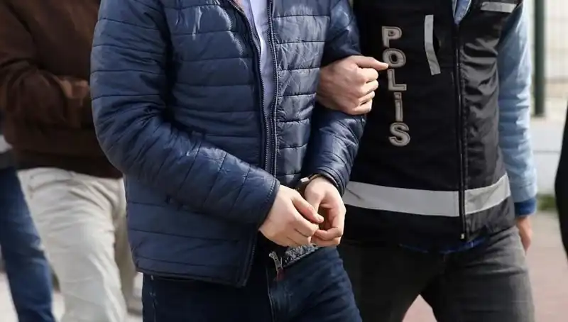 Hırsızlara Suçüstü: Güvenlik Güçleri 5 Şüpheliyi Yakalamayı Başardı