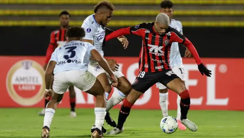 4 Gün Sonra Transfer Olan Futbolcu Ameliyata Alındı: Ne Oldu?