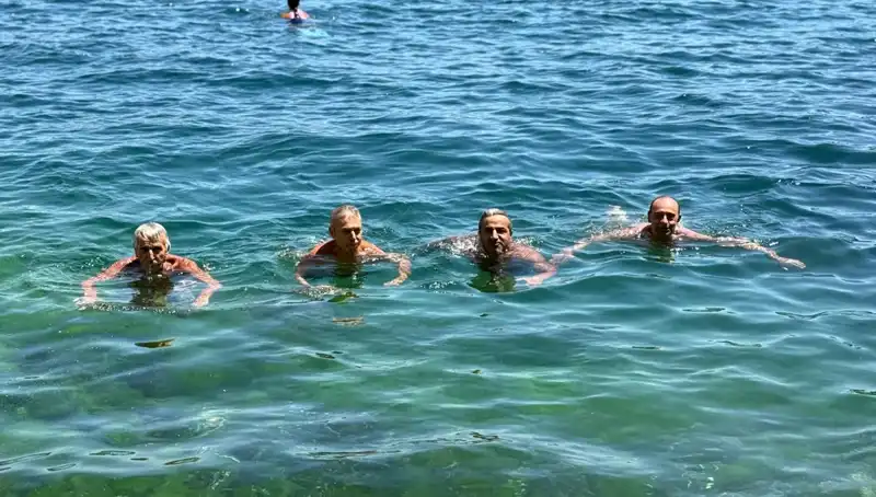 Yazın En Sıcak Günü: Termometreler 36 Dereceyi Gördü, Sahiller Dolu!