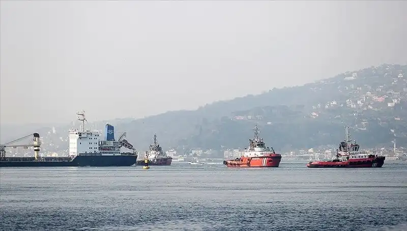 İstanbul Boğazı'ndaki Gemilerin Geçişi Neden Durduruldu?