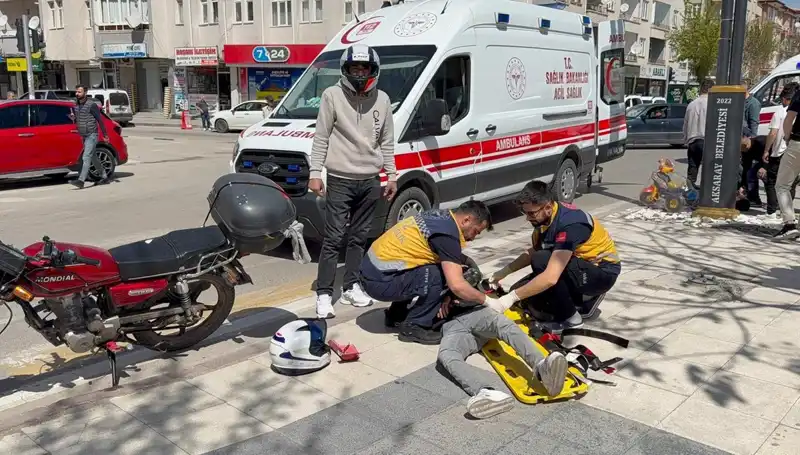 Aksaray'da Motosiklet Kazası: İki Kişi Yaralandı, Olayın Ayrıntıları Ortaya Çıktı