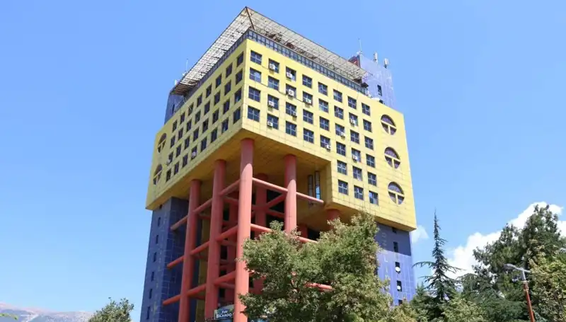 Dünyanın En Saçma Binası Yerine Yeni Proje Hayata Geçiyor
