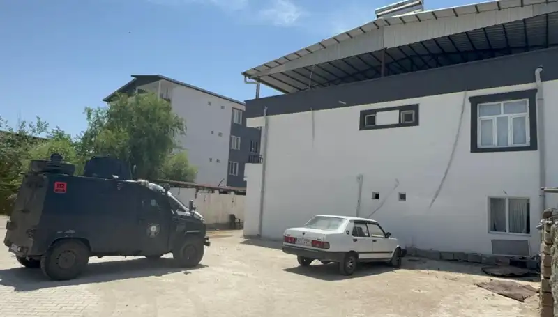 Babalar Günü'nde Şok: Oğlu Babasına Çekiçle Saldırdı!