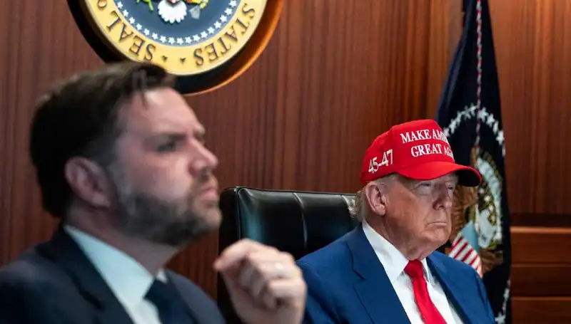 Trump’ın Azil Tasarısı Neden Reddedildi? Siyasette Son Gelişmeler