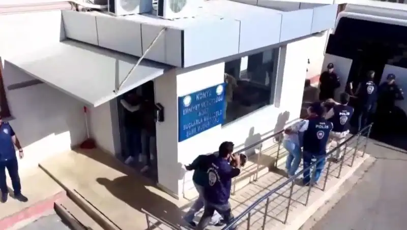 10 İlde 200'den Fazla Dolandırıcının Yakalandığı Büyük Operasyon