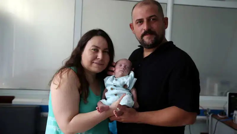 800 Gram Doğan Bebek, Yoğun Bakımda Hayata Tutunma Mücadelesi Verdi