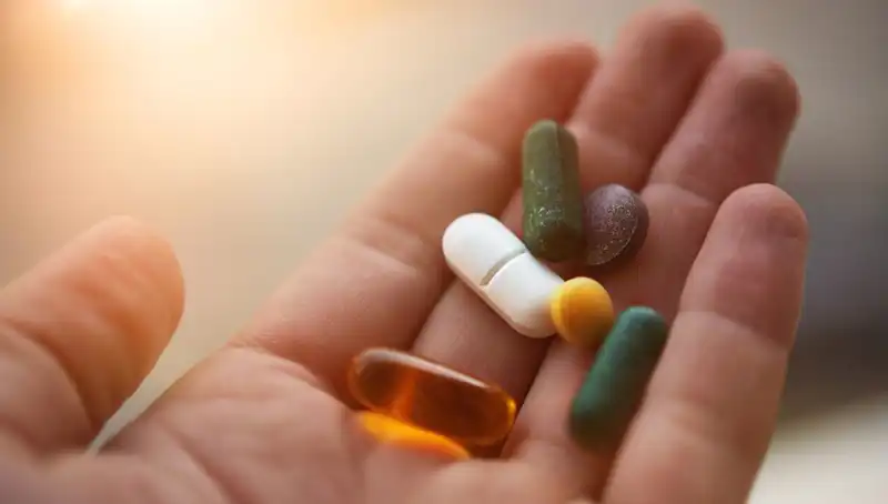Popüler Vitamin Takviyeleri Sağlığı Tehdit Ediyor: Organ Yetmezliği Alarmı
