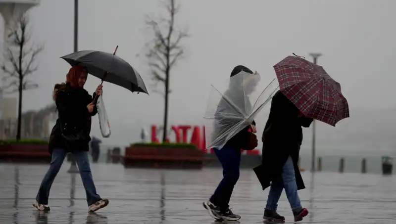 İstanbul'u Olumsuz Etkileyecek Kuvvetli Sağanak Yağış Uyarısı
