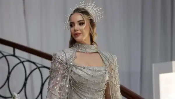 Aleyna Dalveren'in Düğün G görüntüleri: Kimdir Bu Genç Şarkıcı?