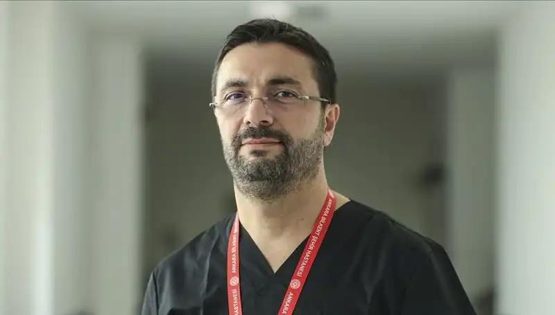 Prof. Dr. Serkan Topaloğlu: Türk Tıbbının Öncü İsimlerinden Biri