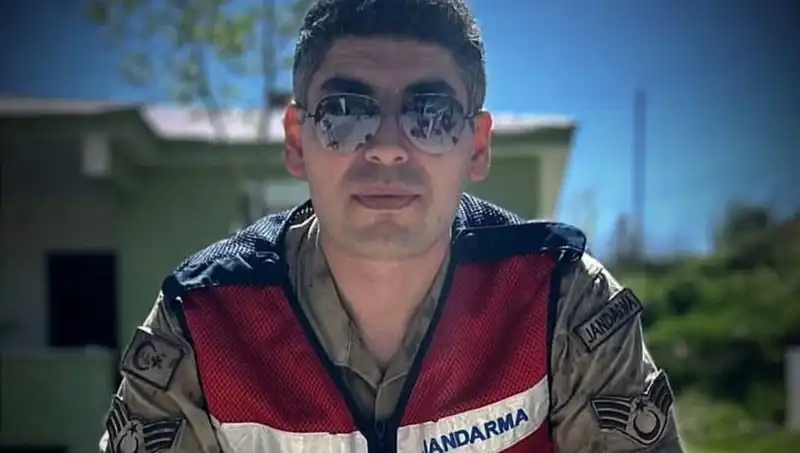 Kadir Astsubay Halı Saha Maçında Hayatını Kaybetti: Acı Haber