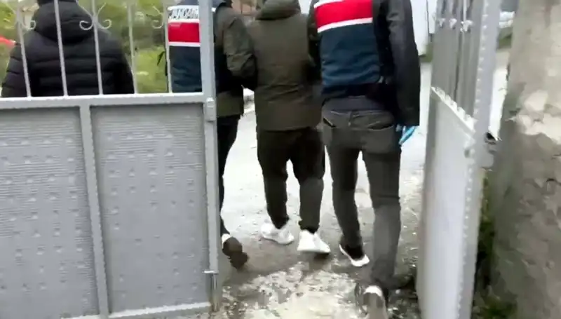 Türkiye’de 1.2 Milyar Liralık Dolandırıcılık Skandalı: 139 Şüpheli Gözaltında